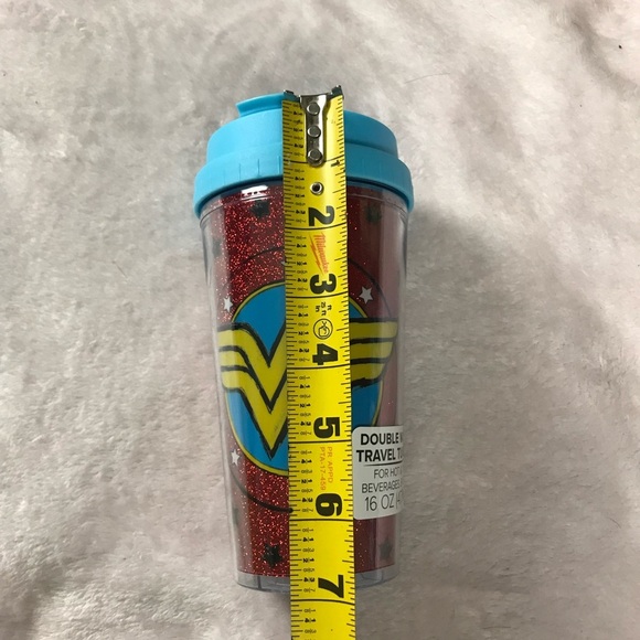 DC COMICS Wonder Woman Plastic Double Walled Tumbler With Lid 16 Oz 473 Ml New - Picture 14 of 16